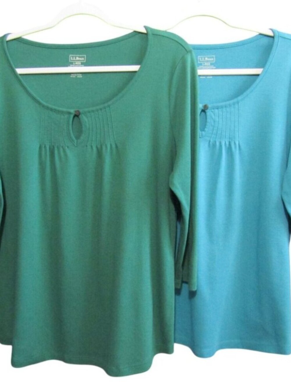 LL Bean Lot of 2 Supima Cotton Pleated Keyhole Tops Womens Size L Green Blue
